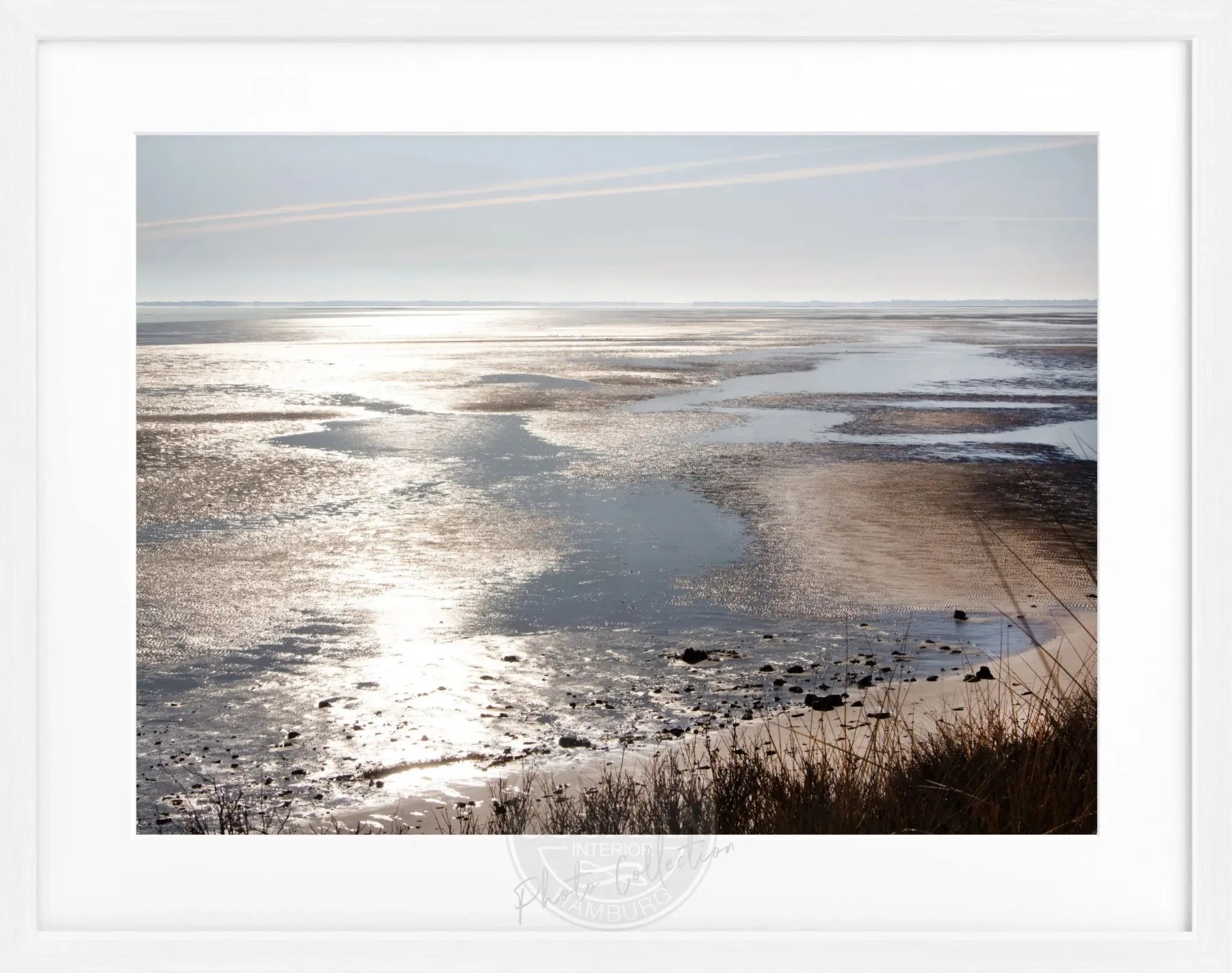 Schwarz-weiß Poster mit Rahmen von Sylt ’Wattenmeer’ von Cosman-Photocollection, 31x25 cm, Motiv der Nordsee-Insel.