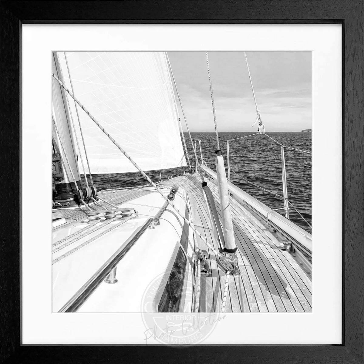 Schwarz-weiß Poster mit Rahmen, Segelboot Motiv, von Cosman-Photocollection, 55x55 cm, quadratisch