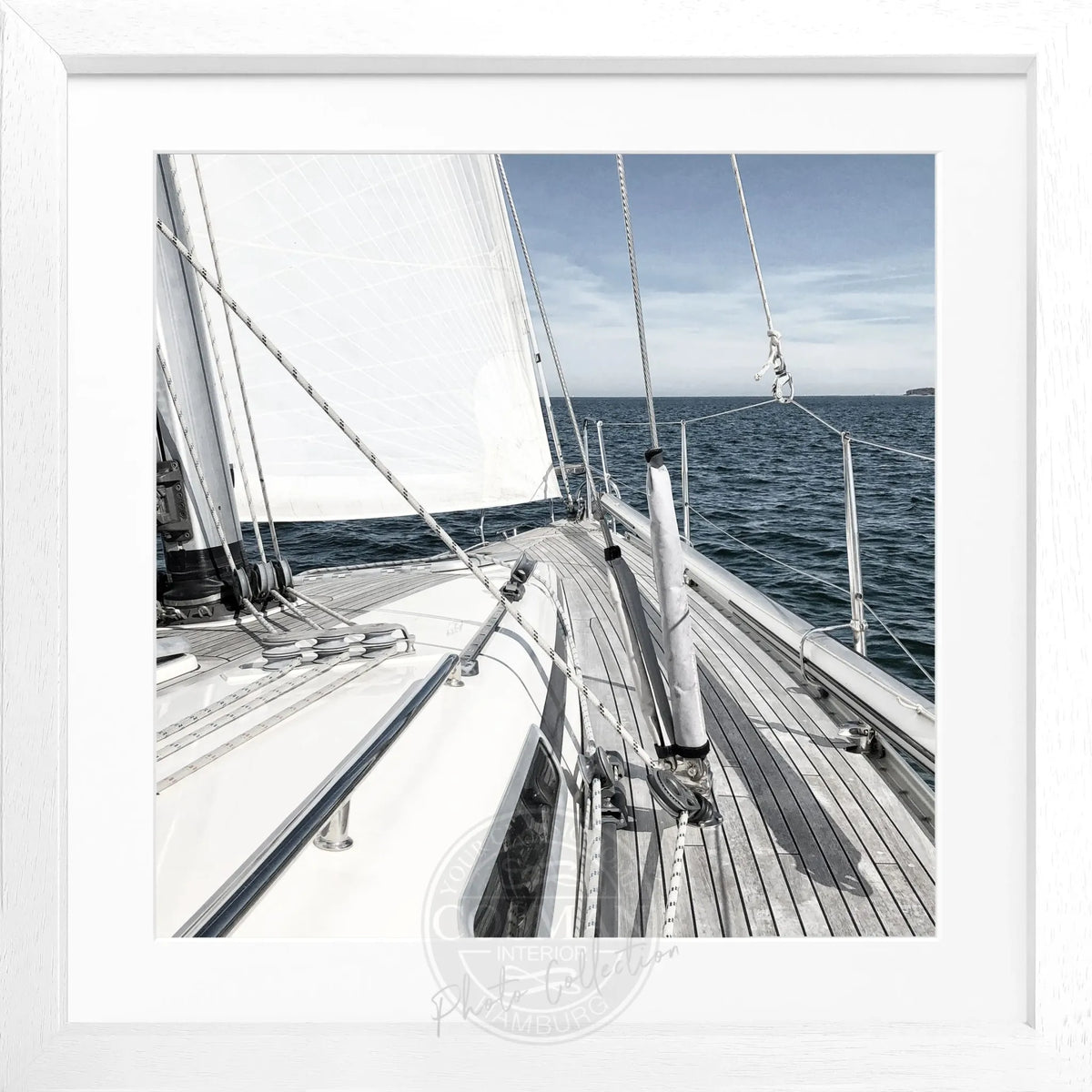 Schwarz-weiß Poster mit Rahmen, Segelboot, von Cosman-Photocollection, quadratisch 55x55cm, maritime Dekoration