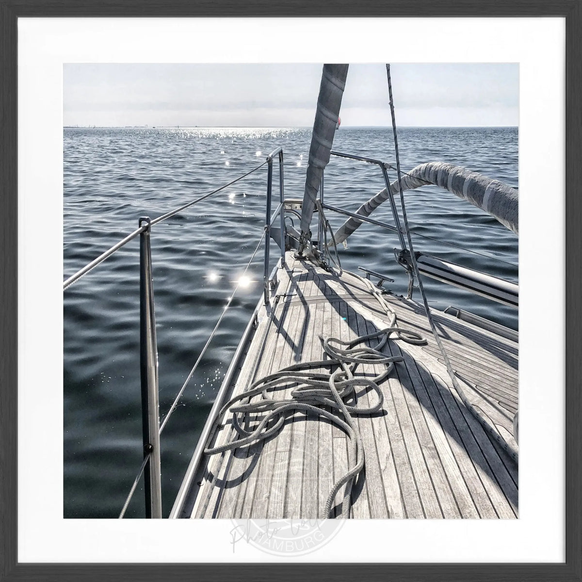 Schwarz-Weiß-Poster mit Rahmen, Segelboot-Motiv, von Cosman-Photocollection, quadratisch 55x55cm, dekoratives Wandbild
