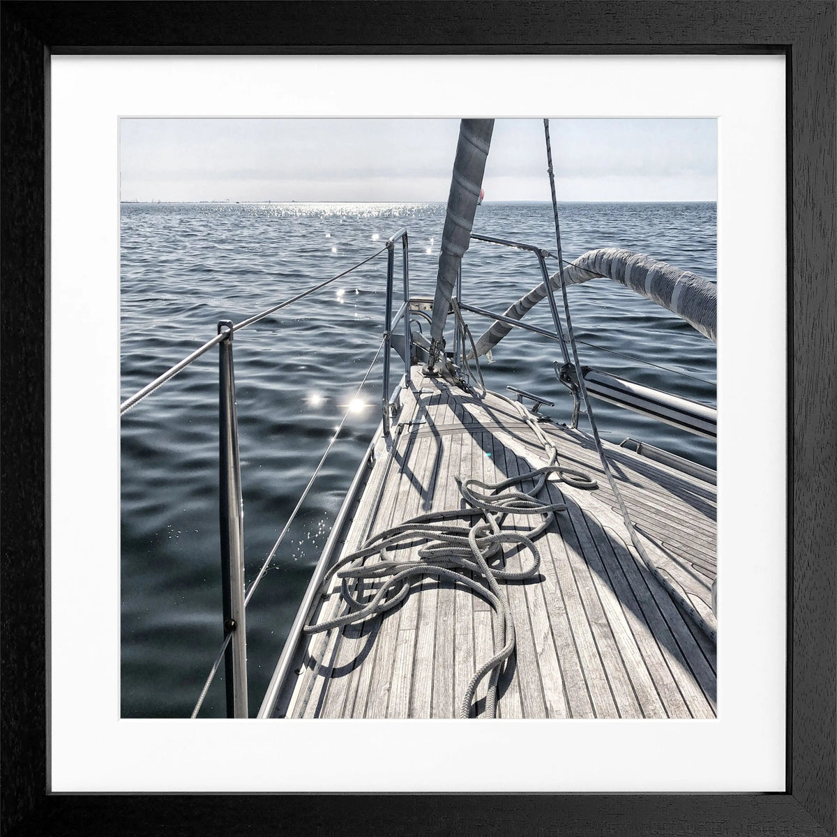 Schwarz-weiß Poster mit Rahmen, Segelboot-Motiv, 55x55cm, von Cosman-Photocollection, quadratisch, stilvolle Wanddekoration