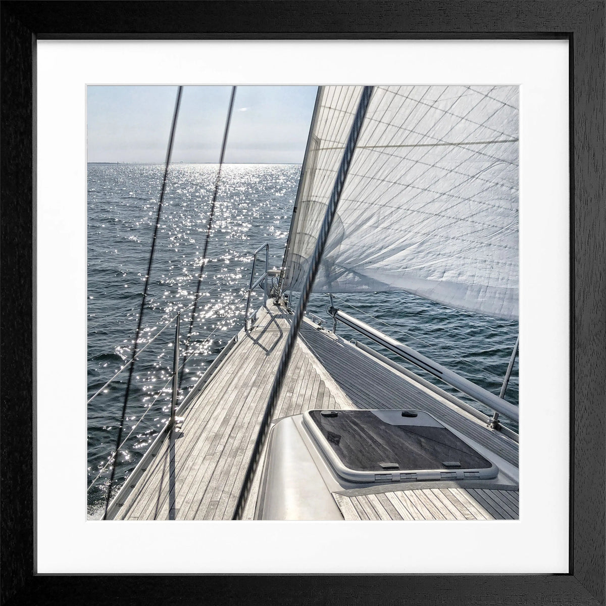 Schwarz-weiß Poster mit Rahmen von Cosman-Photocollection, Segelboot Motiv, quadratisch 55x55cm, Wanddekoration