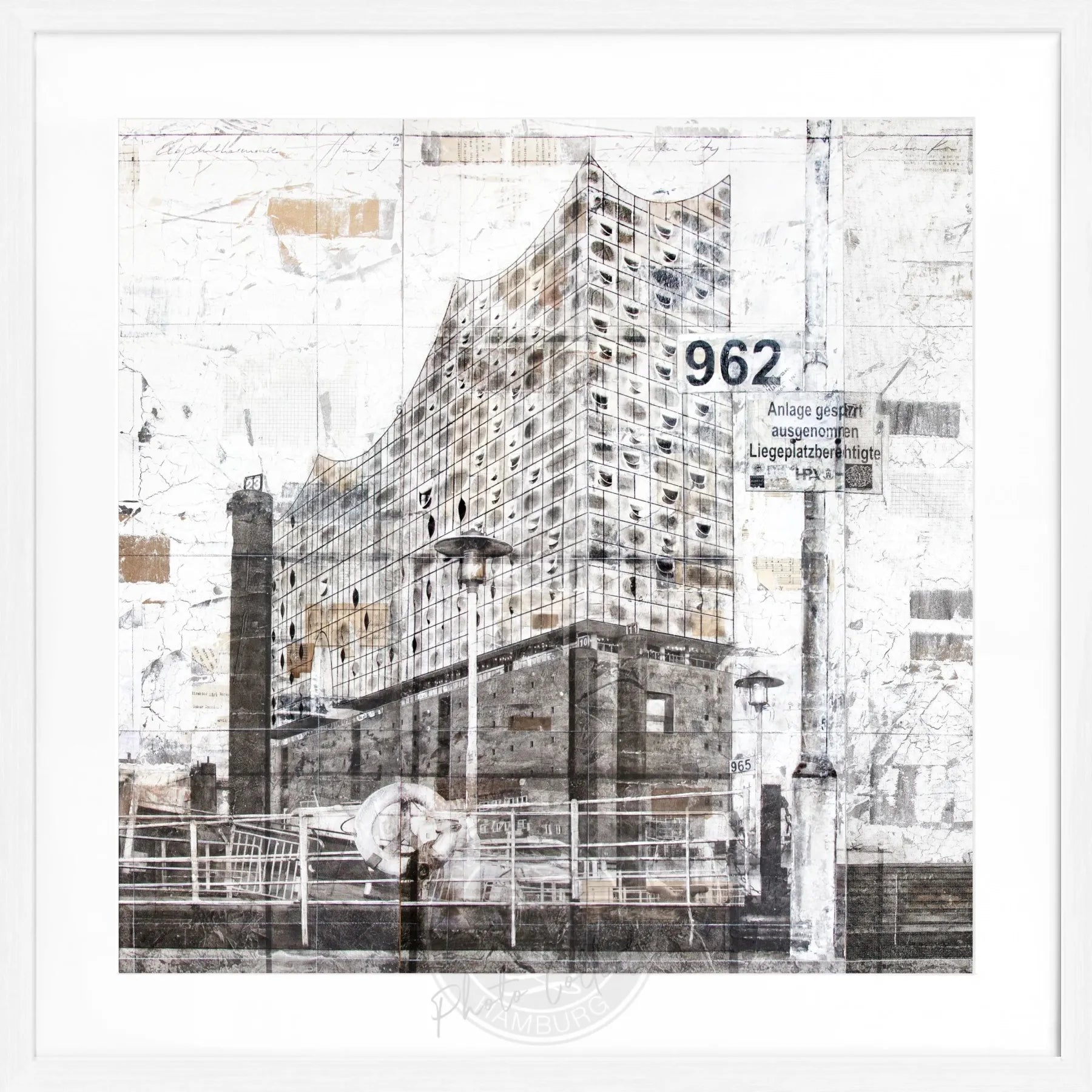 Schwarz-weißer Poster mit Rahmen der Elbphilharmonie Hamburg, von Cosman-Photocollection, 55x55 cm, quadratisch