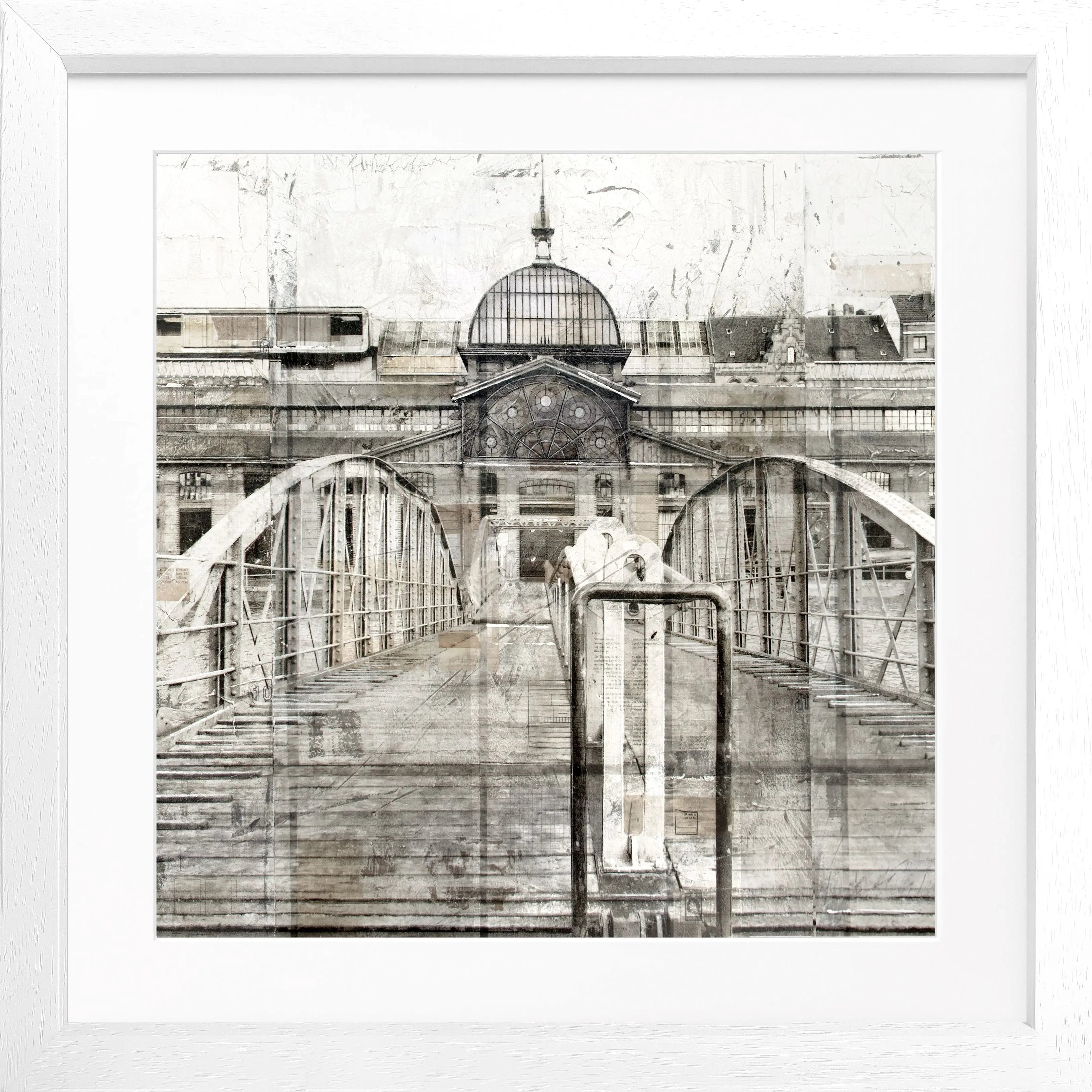 Schwarzes quadratisches Poster mit Rahmen, zeigt die Fischauktionshalle im Hamburger Hafen, von Cosman-Photocollection.