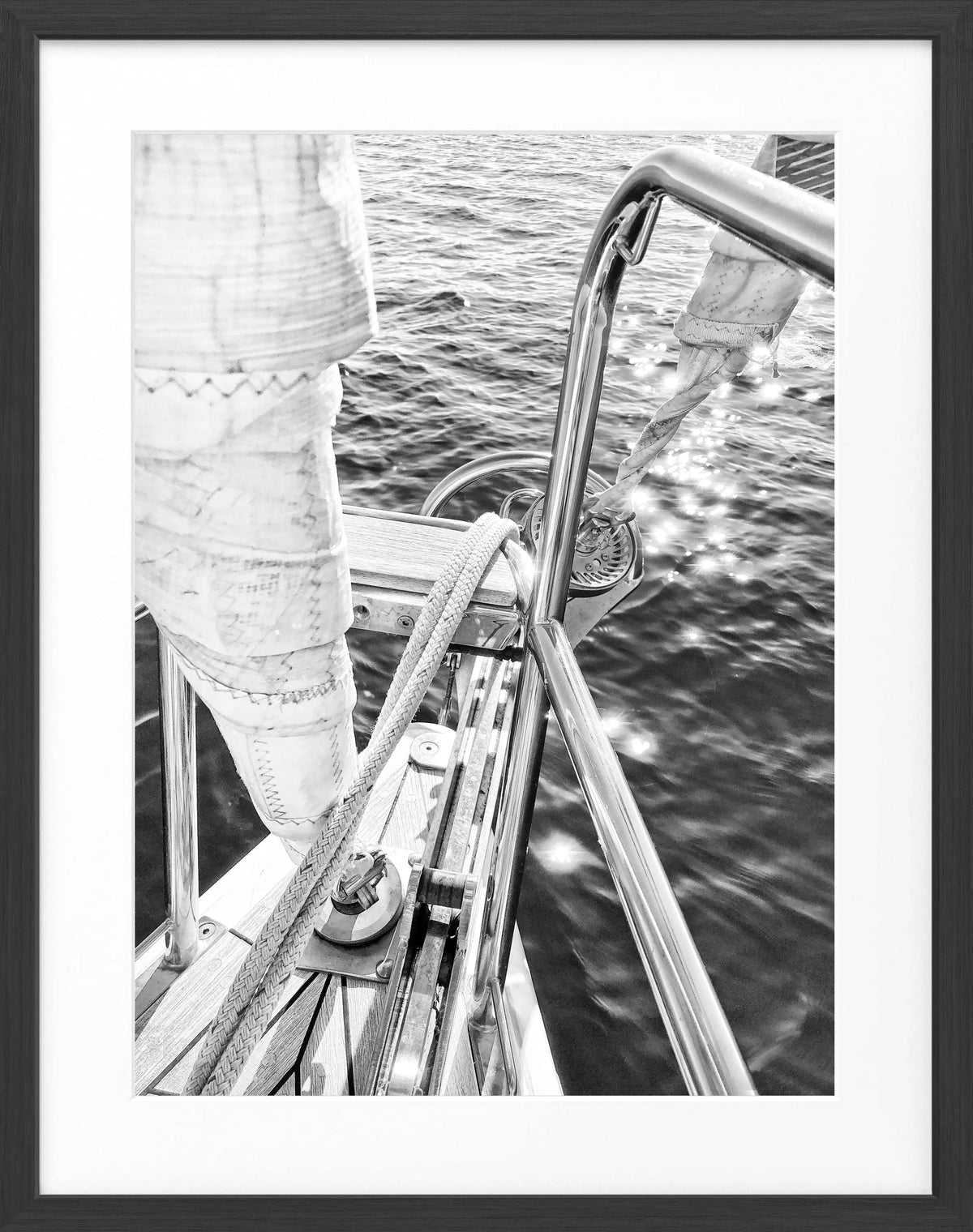 Schwarz-Weiß-Poster von Segelboot SAIL03 mit Rahmen, stilvolle Wanddekoration, von Cosman-Photocollection, 25x31 cm