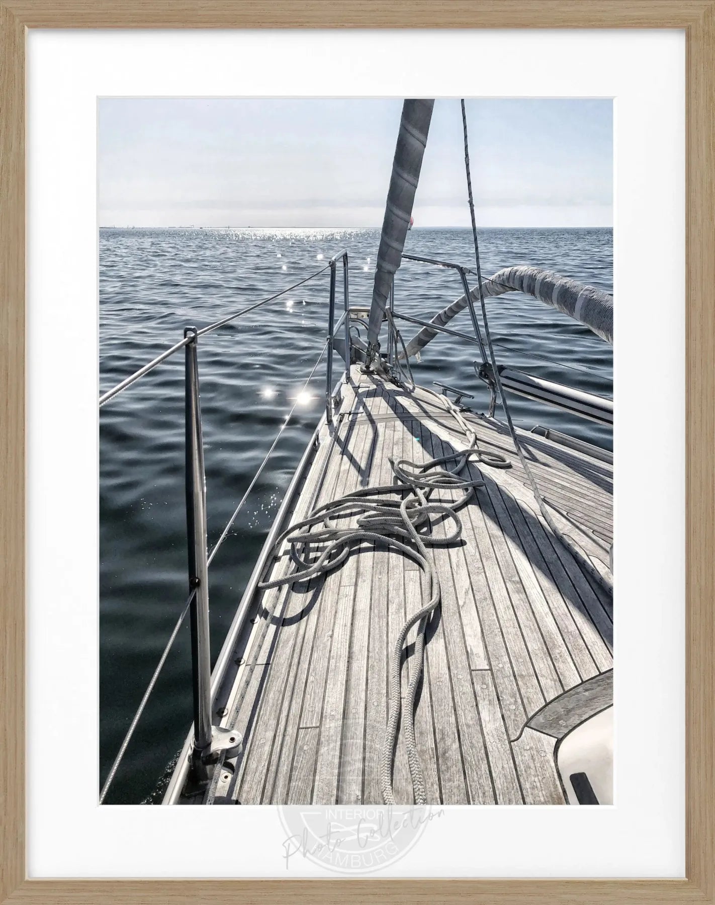 Schwarz-Weiß Segelboot Poster mit Rahmen, maritime Wanddekoration von Cosman-Photocollection, 25x31 cm, stilvolle Raumgestaltung