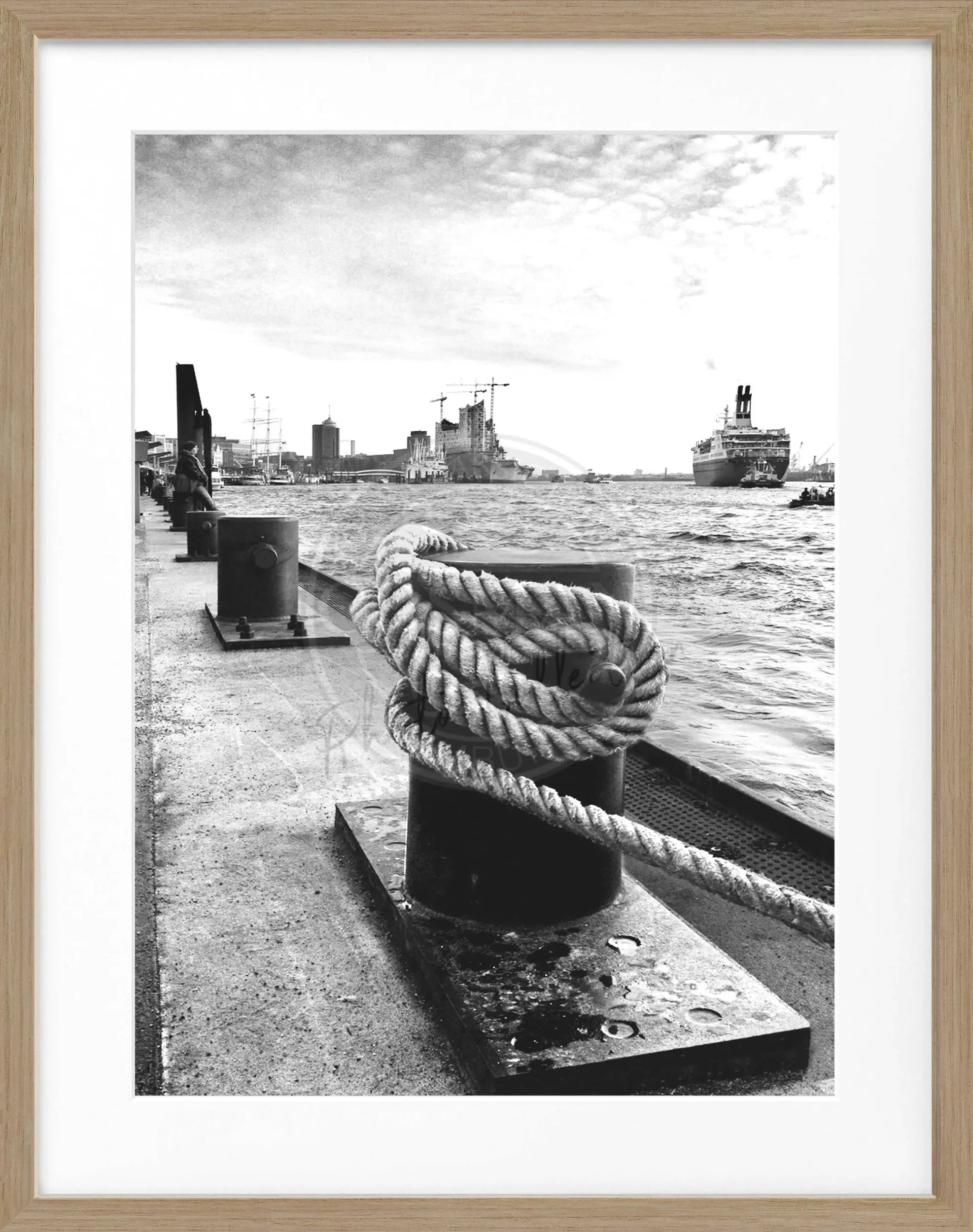 Poster Hamburg Hafen Poller mit Rahmen – HH02 by Cosman-Photocollection