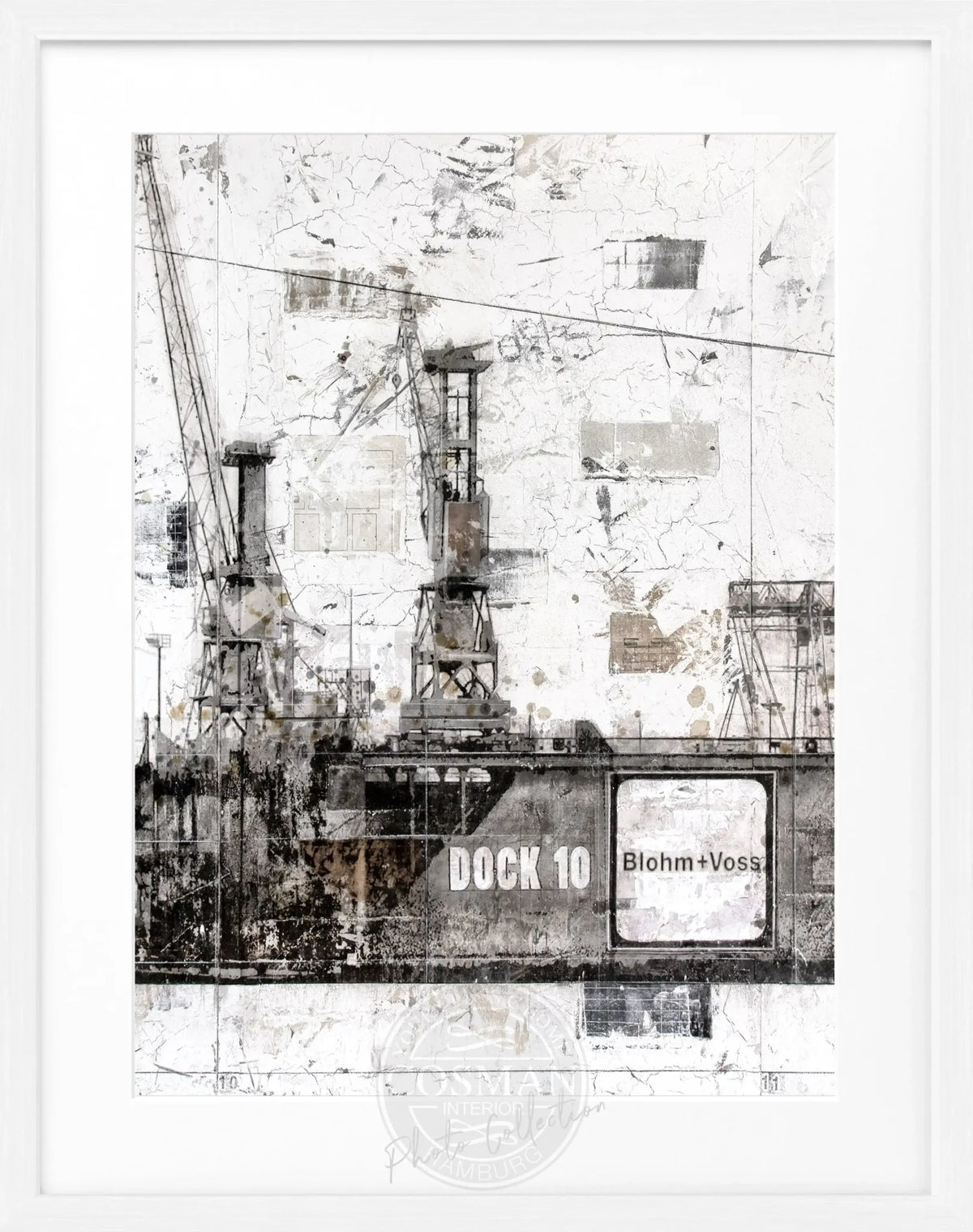 Schwarzweiß-Poster mit Rahmen, Hamburg Dock 10, von Cosman-Photocollection, abgebildet in 25x31 cm.