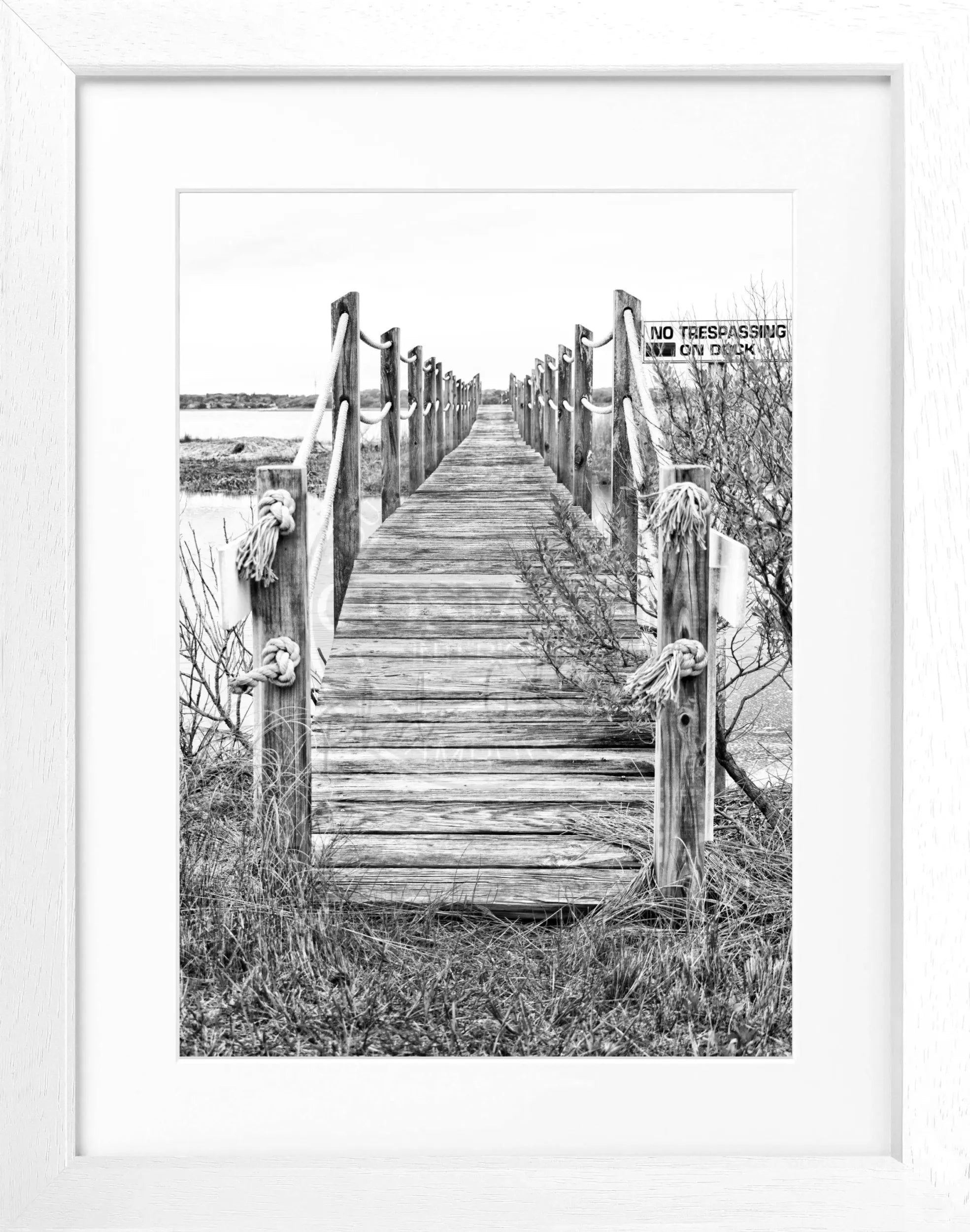 Schwarzweiß-Poster mit Rahmen, Hamptons Long Island ’Steg’, von Cosman-Photocollection, 25x31cm, Wanddekoration