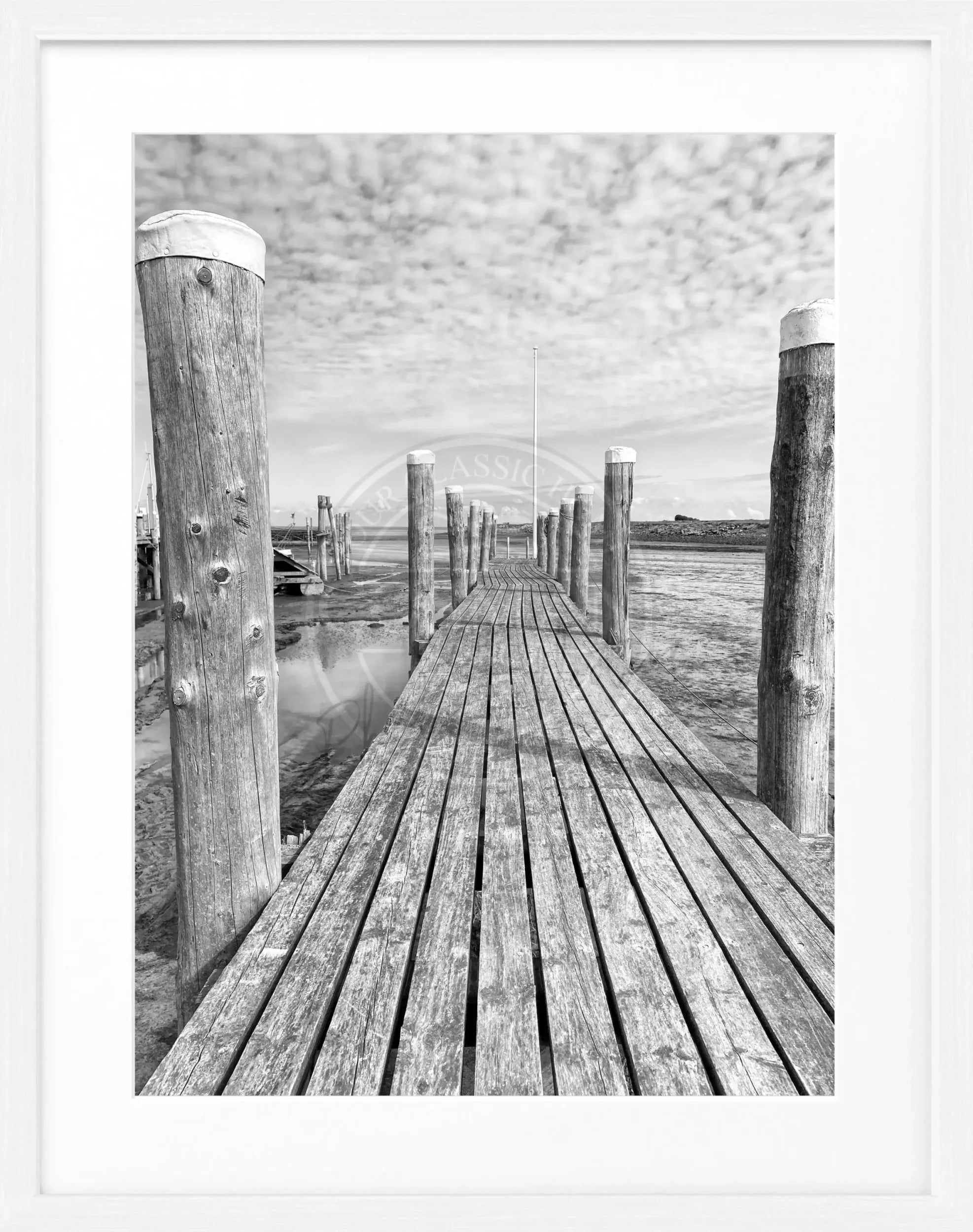 Schwarzweiß-Poster mit Rahmen von Rantum Hafen auf Sylt, von Cosman-Photocollection, 25x31 cm, maritime Küstenlandschaft