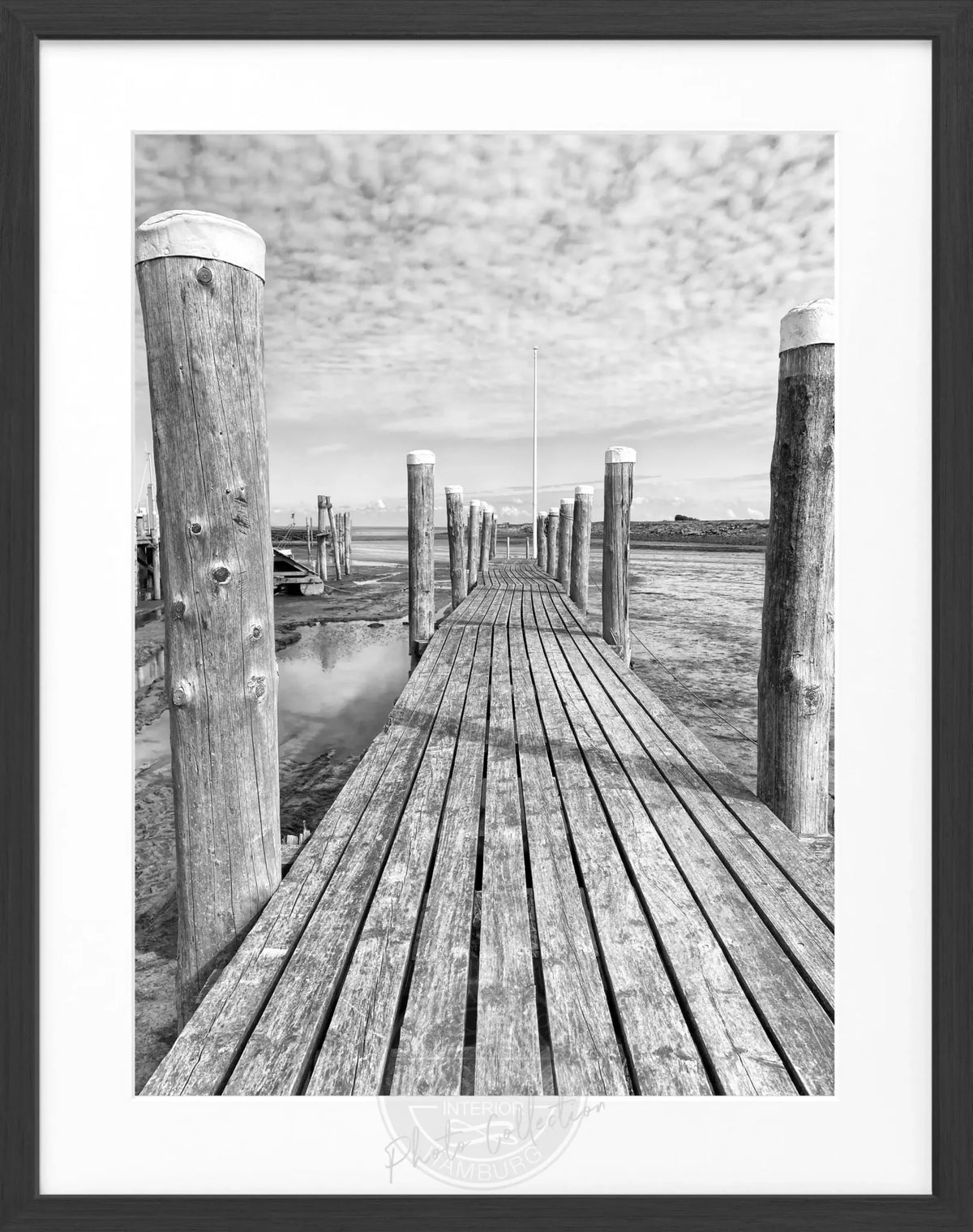 Schwarzweiß-Poster mit Rahmen von Rantum Hafen auf Sylt, von Cosman-Photocollection, 25x31 cm, maritime Küstenlandschaft