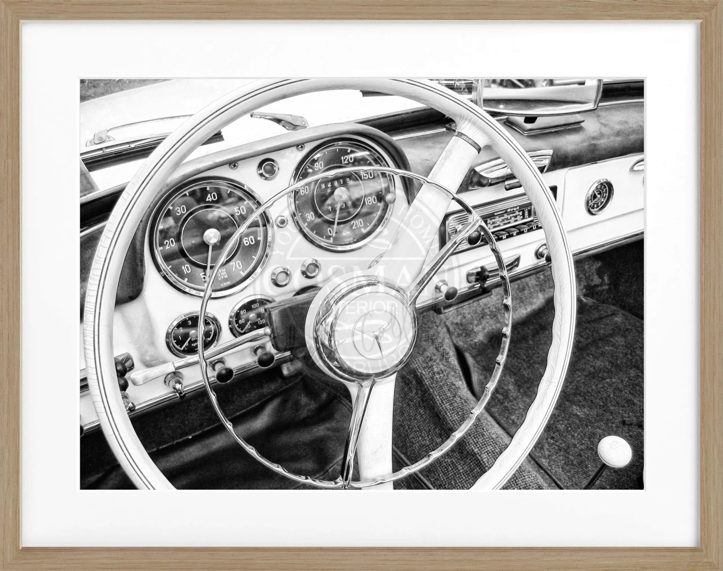 Schwarz-weißes Mercedes Poster mit Rahmen, 31x25cm, von Cosman-Photocollection, detailreiche Autokunst für Mercedes Fans