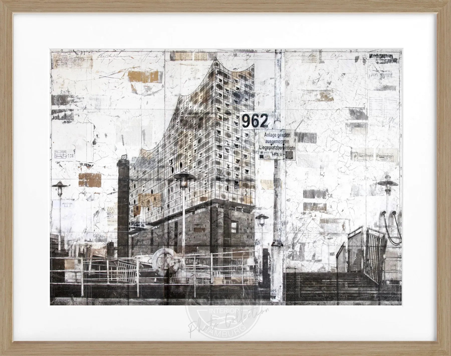 Schwarz-weiß Poster mit Rahmen von der Elbphilharmonie Hamburg, von Cosman-Photocollection, 31x25cm, Wanddekoration