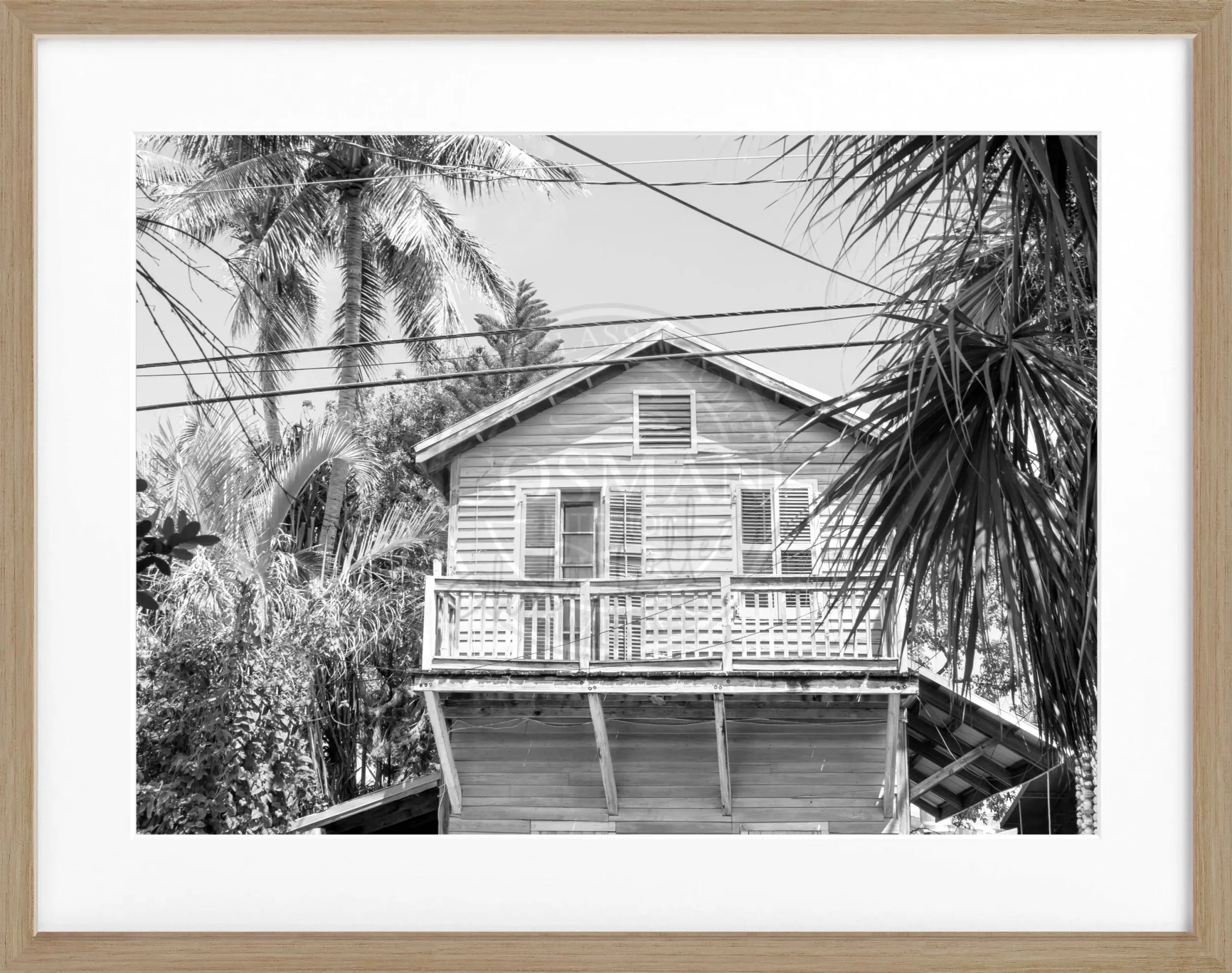 Schwarz gerahgtes Poster von Cosman-Photocollection mit Florida Key West Beach House Motiv, 31x25 cm