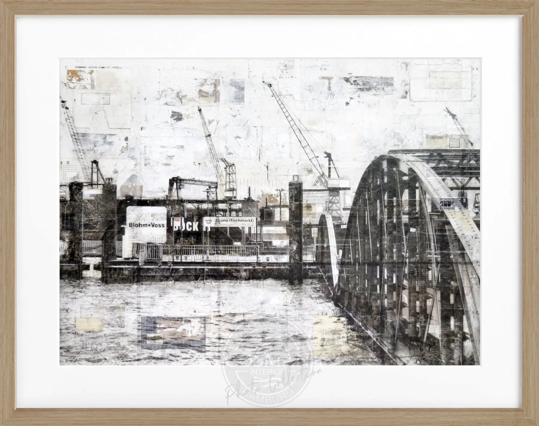 Poster mit Rahmen von Hamburg Hafen Landungsbrücken, von Cosman-Photocollection, schwarz, 31x25cm, maritime Stadtansicht
