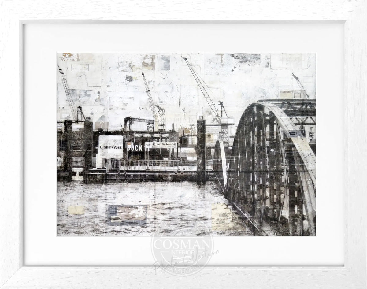 Hochwertiges Poster mit Rahmen von Hamburg Hafen Landungsbrücken, Schwarz, 31x25cm, von Cosman-Photocollection.