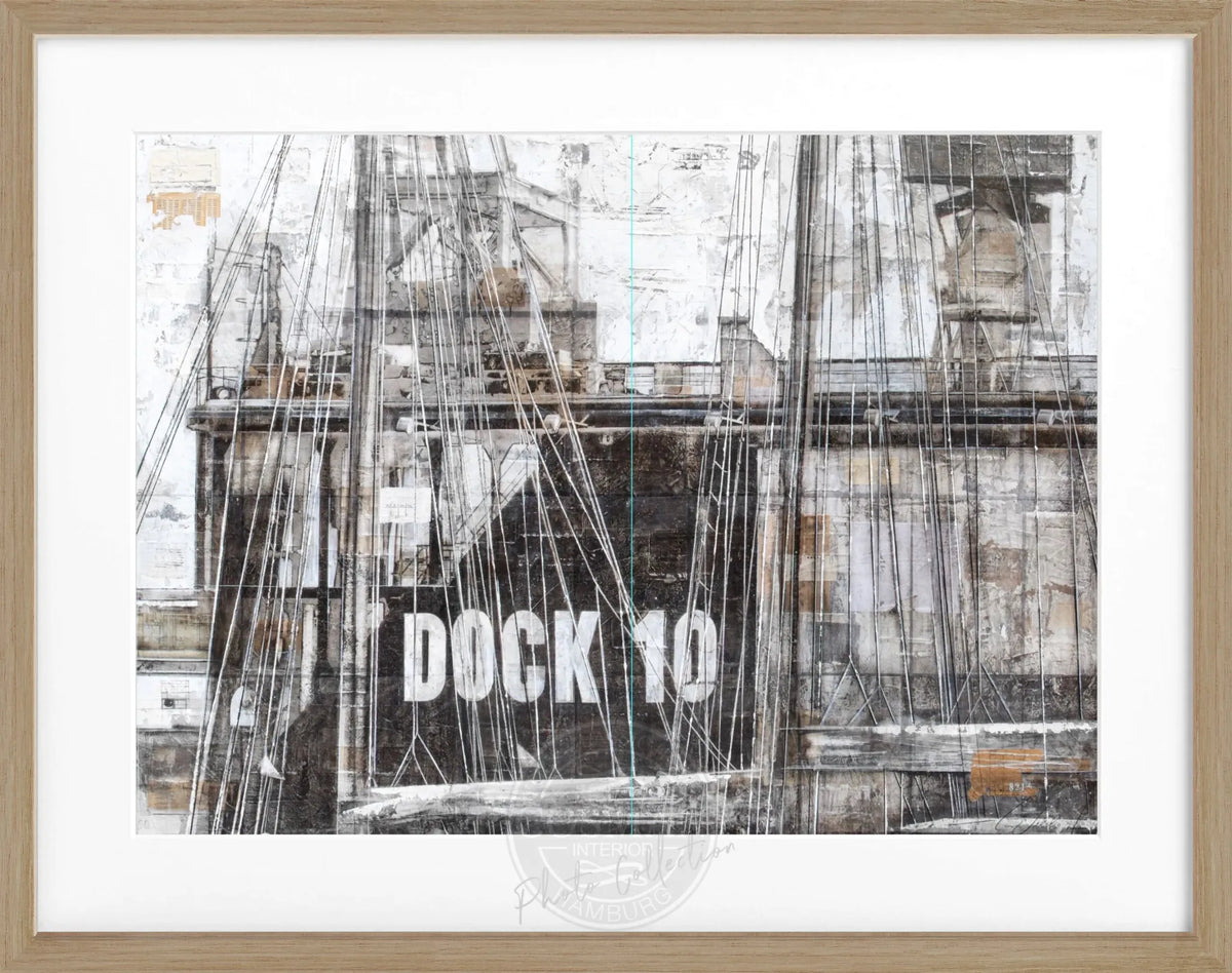 Schwarz-weiß Poster mit Rahmen, Kunst Hamburg Hafen Dock 10, von Cosman-Photocollection, 31x25 cm, maritimes Stadtbild