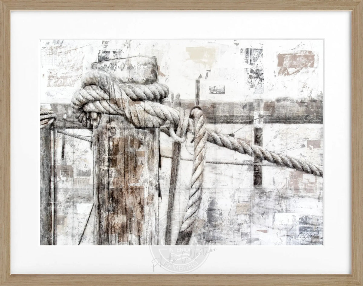 Schwarzweißer Poster mit Rahmen ’Poller’ Sylt von Cosman-Photocollection, 31x25 cm, Wanddekoration mit maritimen Motiv