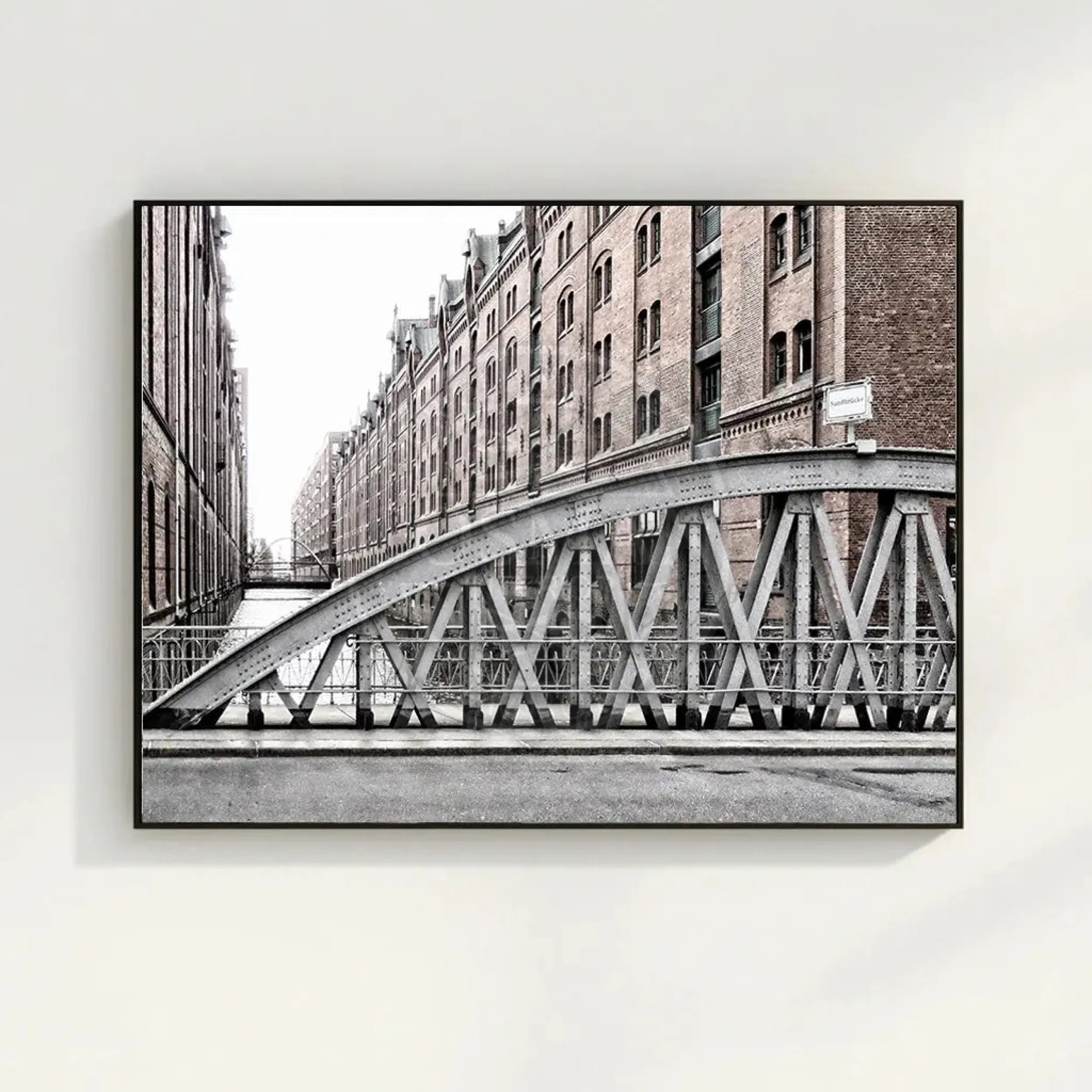 Wandbild HH46FQ Hamburg ’Speicherstadt’ - Druck auf Leinwand mit Schattenfuge by Cosman-Photocollection