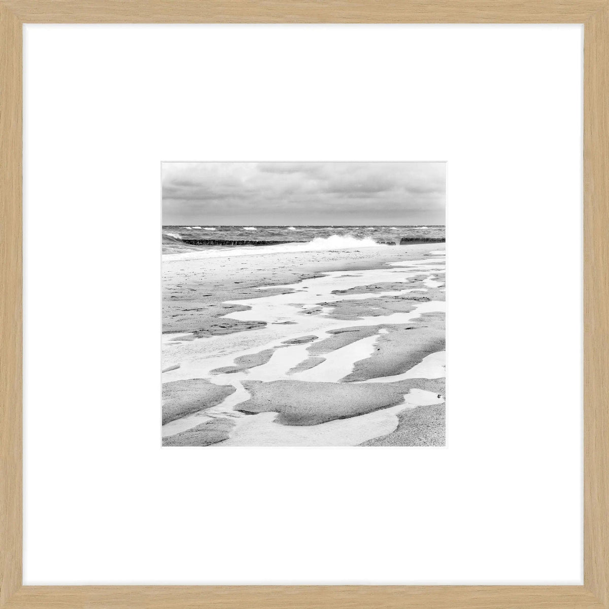 Schwarz-weiß Poster mit Rahmen, Motiv vom Strand Sylt, 43x43cm, von Cosman-Photocollection, stilvolle Wanddekoration