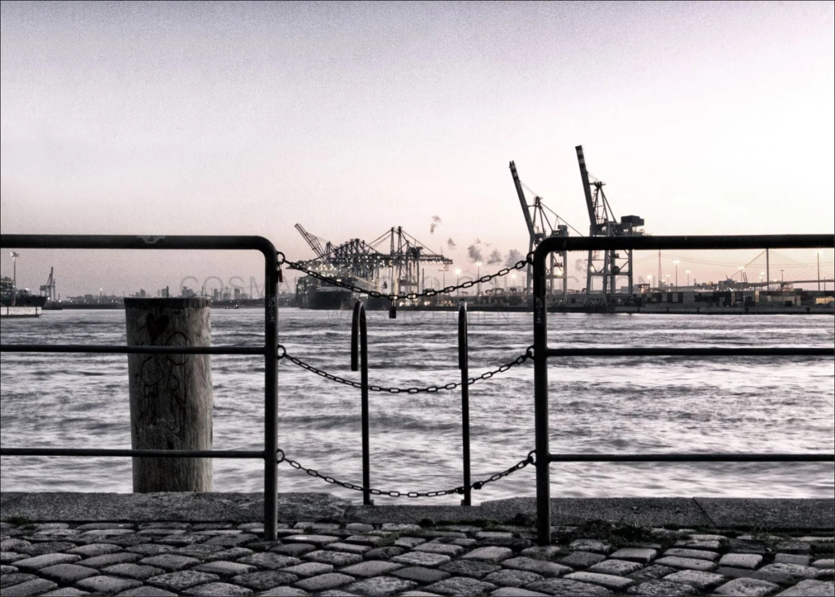Poster / Druck Hamburg Hafen ’Zaun’ HH28 - Wandbilder