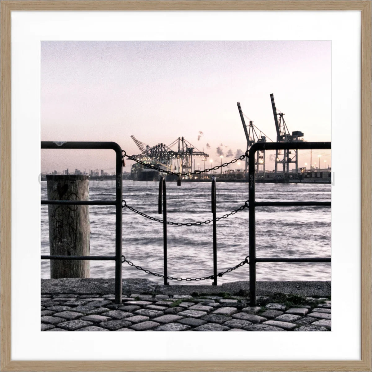 Poster mit Rahmen Hamburg Hafen ’Zaun’ HH30 - Wandbilder