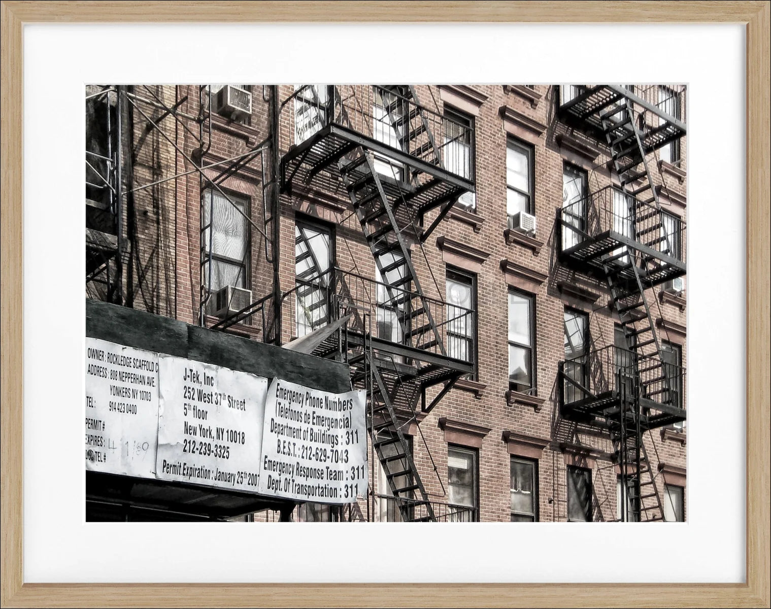 Poster mit Rahmen New York ’Feuertreppen’ NY93 - Wandbilder