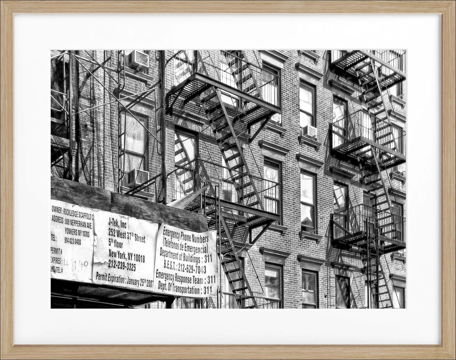 Poster mit Rahmen New York ’Feuertreppen’ NY93 - Wandbilder